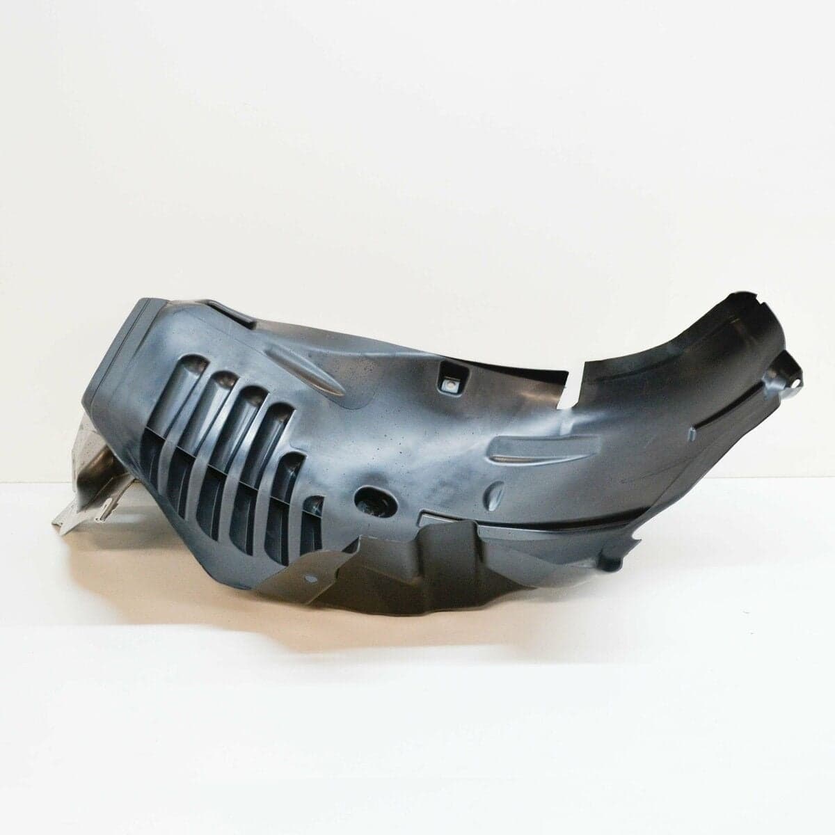 Mercedes E Serisi W212 Çamurluk Davlumbazı Ön Önün Önü Sol | ITHAL A2126905430